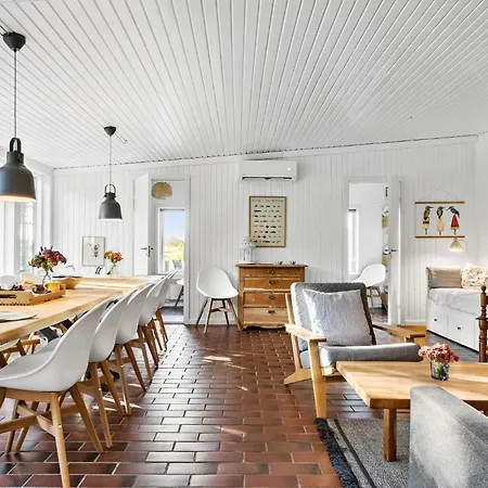 3 Bedroom Stunning In Skjern