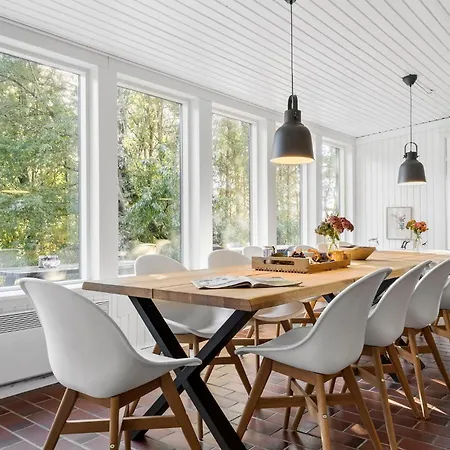 3 Bedroom Stunning In *