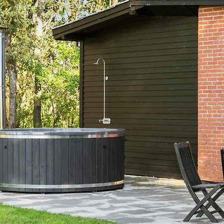 3 Bedroom Stunning In * Skjern